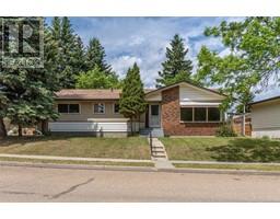 5204 43 Avenue, camrose, Alberta