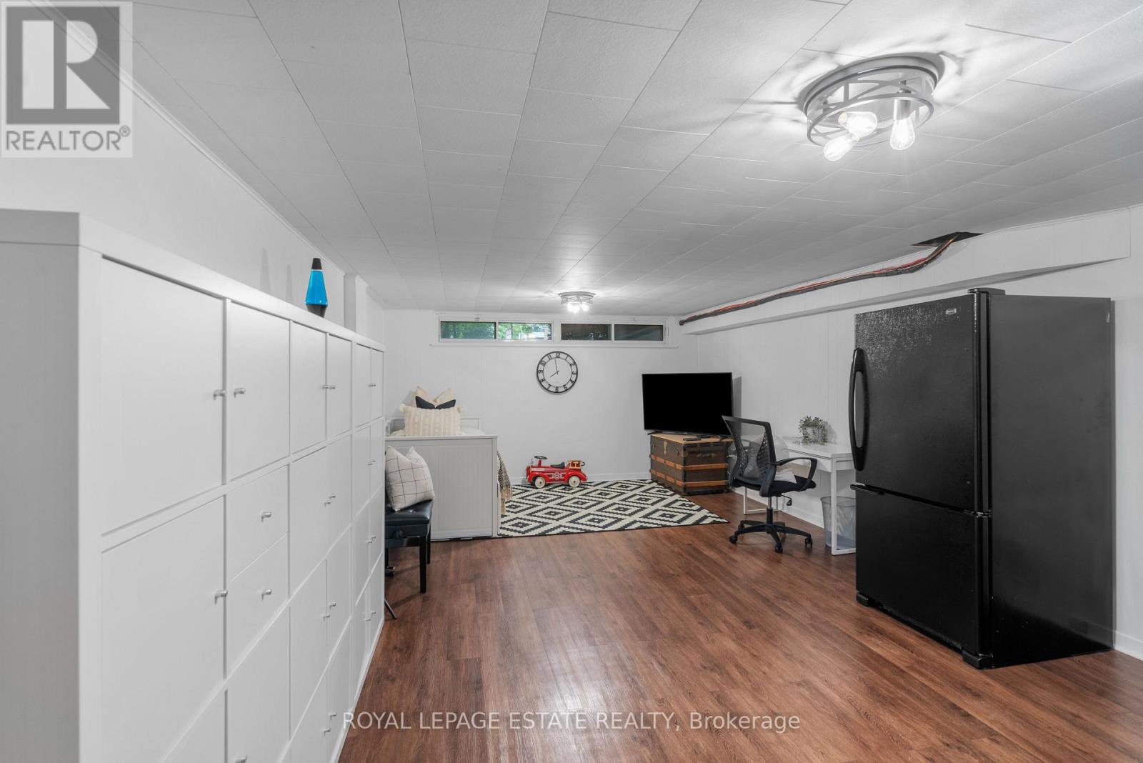 9 Dixington Crescent, Toronto, Ontario  M9P 2K3 - Photo 21 - W12206836