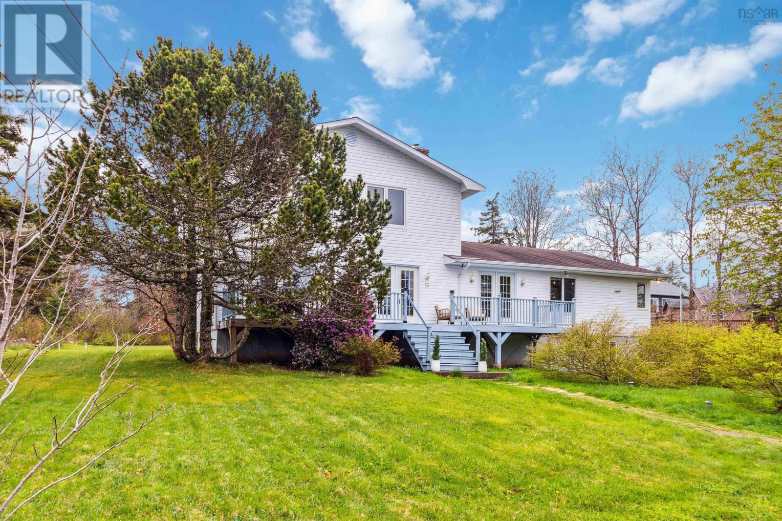 Property at 15 Loon Lane image 1