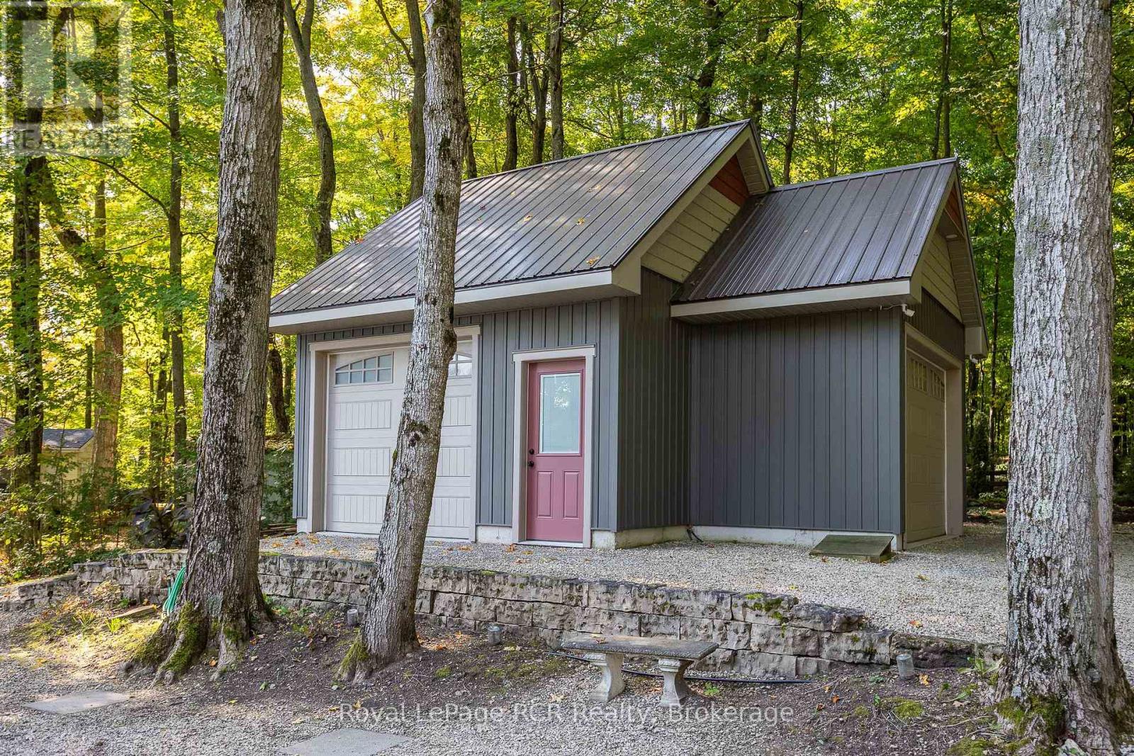 173 Macdonalds Road, Grey Highlands, Ontario  N0C 1E0 - Photo 4 - X12047137