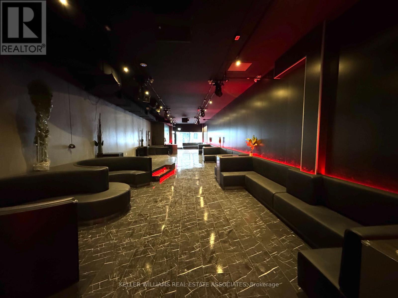 560 Queen Street W, Toronto, Ontario  M5V 2B5 - Photo 3 - C12082671