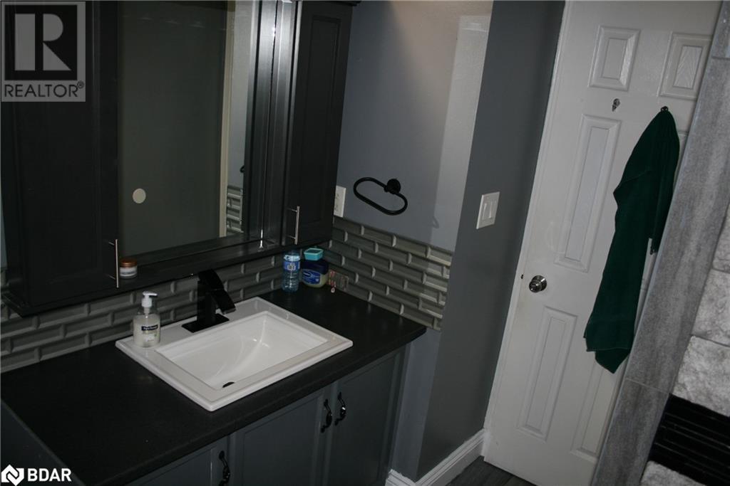 38 Garibaldi Drive, Barrie, Ontario  L4N 8C3 - Photo 6 - 40735728