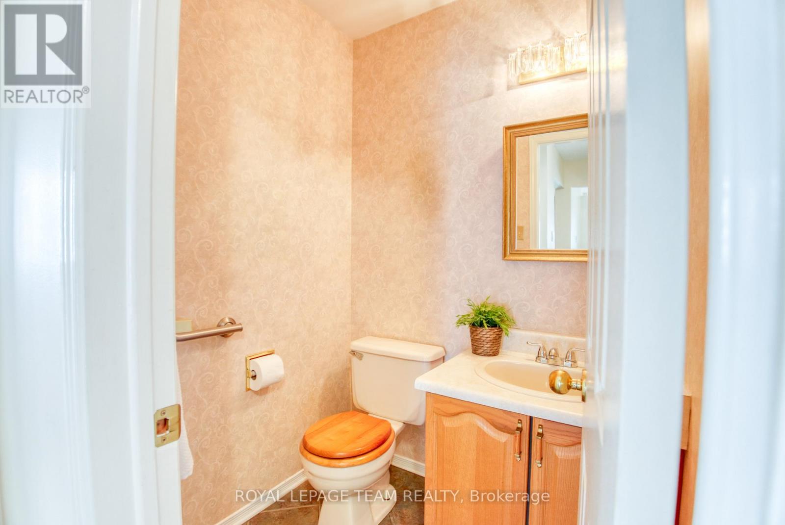 69 Shetland Way, Ottawa, Ontario  K2M 1S8 - Photo 21 - X12104768