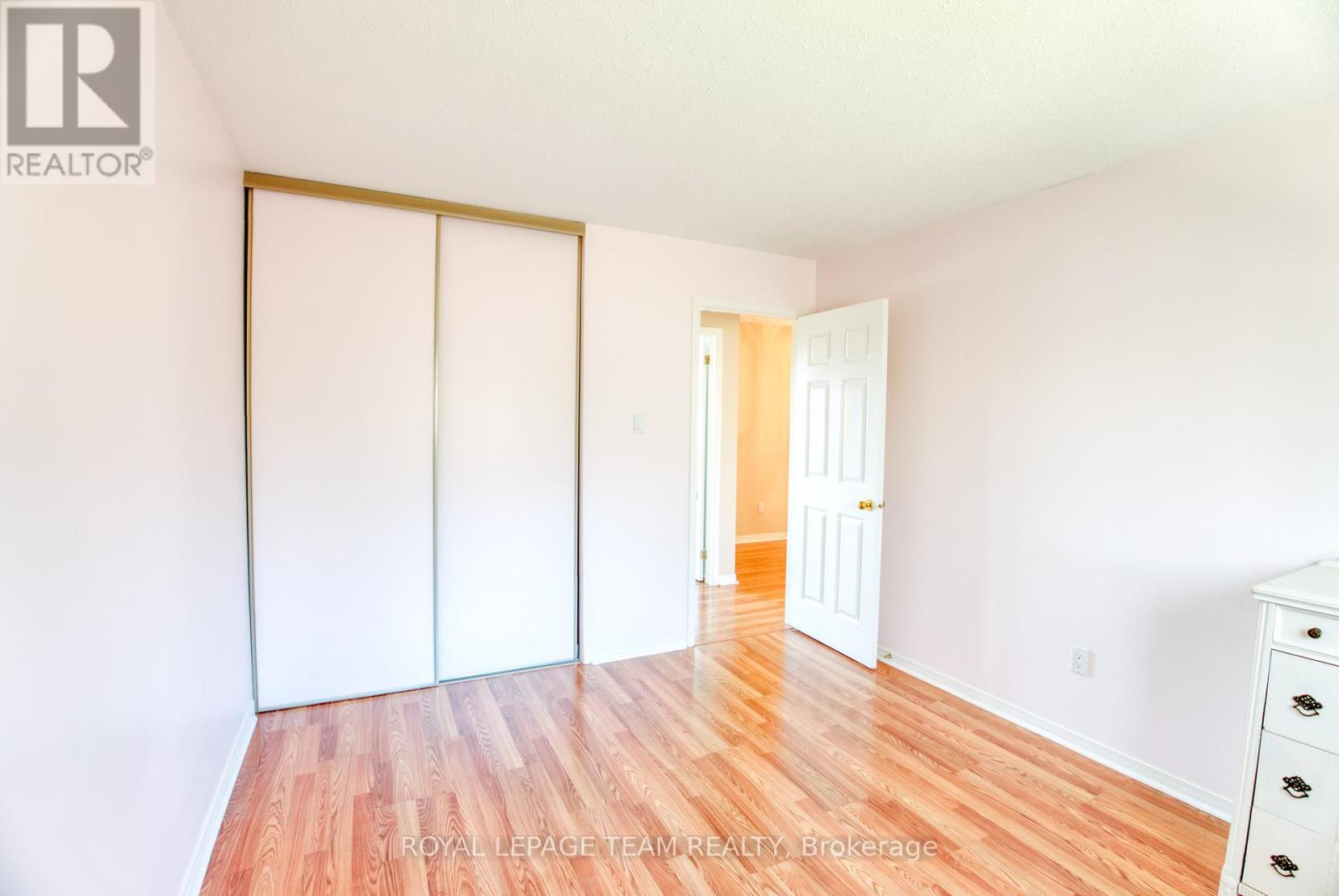 69 Shetland Way, Ottawa, Ontario  K2M 1S8 - Photo 28 - X12104768