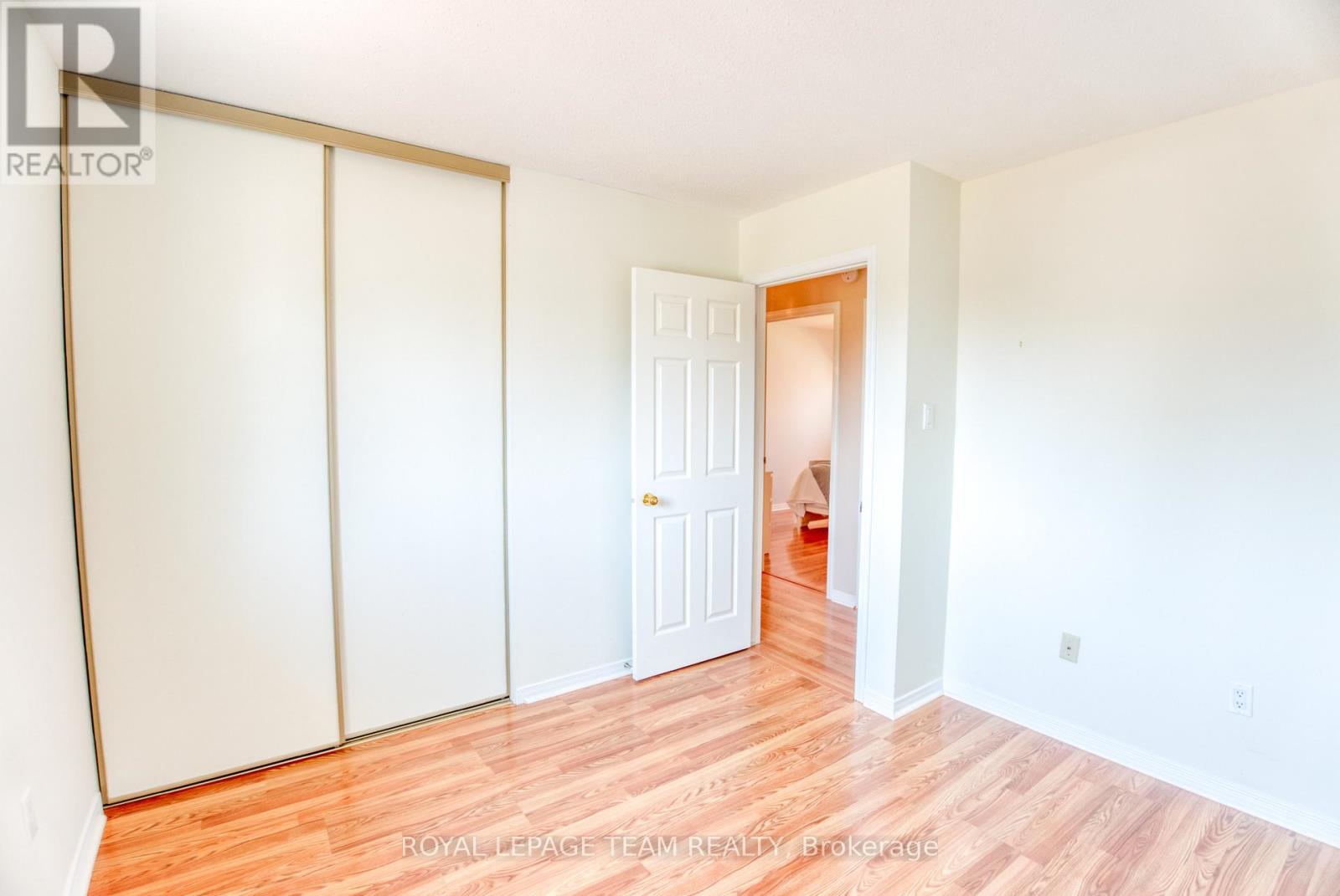 69 Shetland Way, Ottawa, Ontario  K2M 1S8 - Photo 30 - X12104768