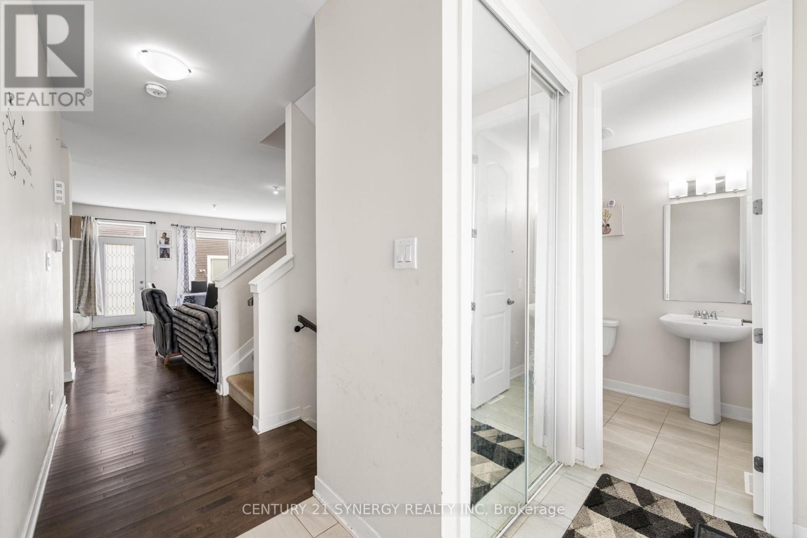 617 Chillerton Drive, Ottawa, Ontario  K2J 6X8 - Photo 3 - X12208803