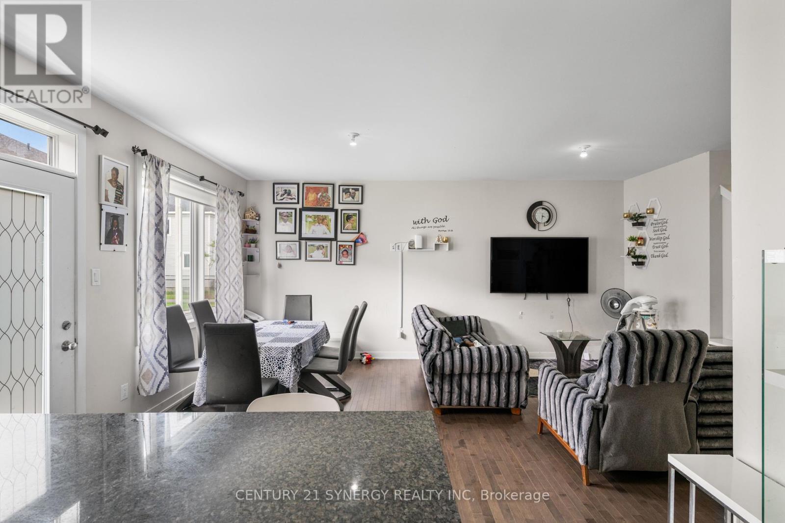 617 Chillerton Drive, Ottawa, Ontario  K2J 6X8 - Photo 8 - X12208803