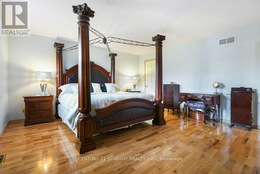 51 Mika Street, Ottawa, Ontario  K2S 1K6 - Photo 15 - X12208808