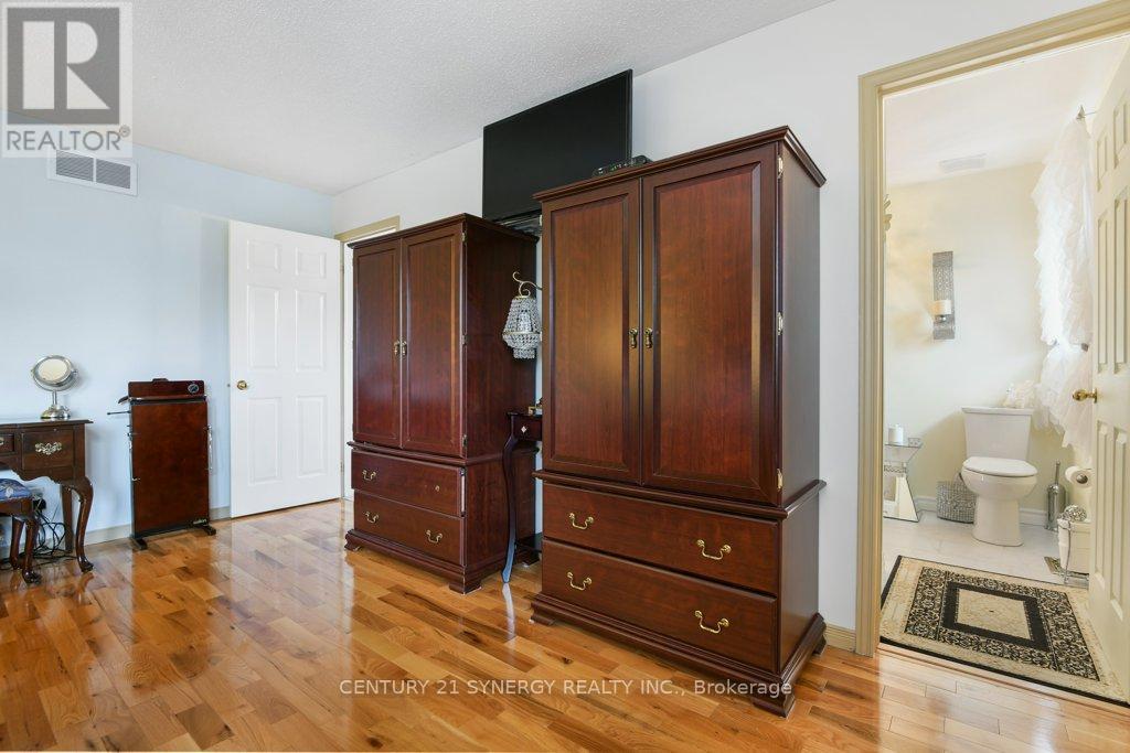 51 Mika Street, Ottawa, Ontario  K2S 1K6 - Photo 16 - X12208808