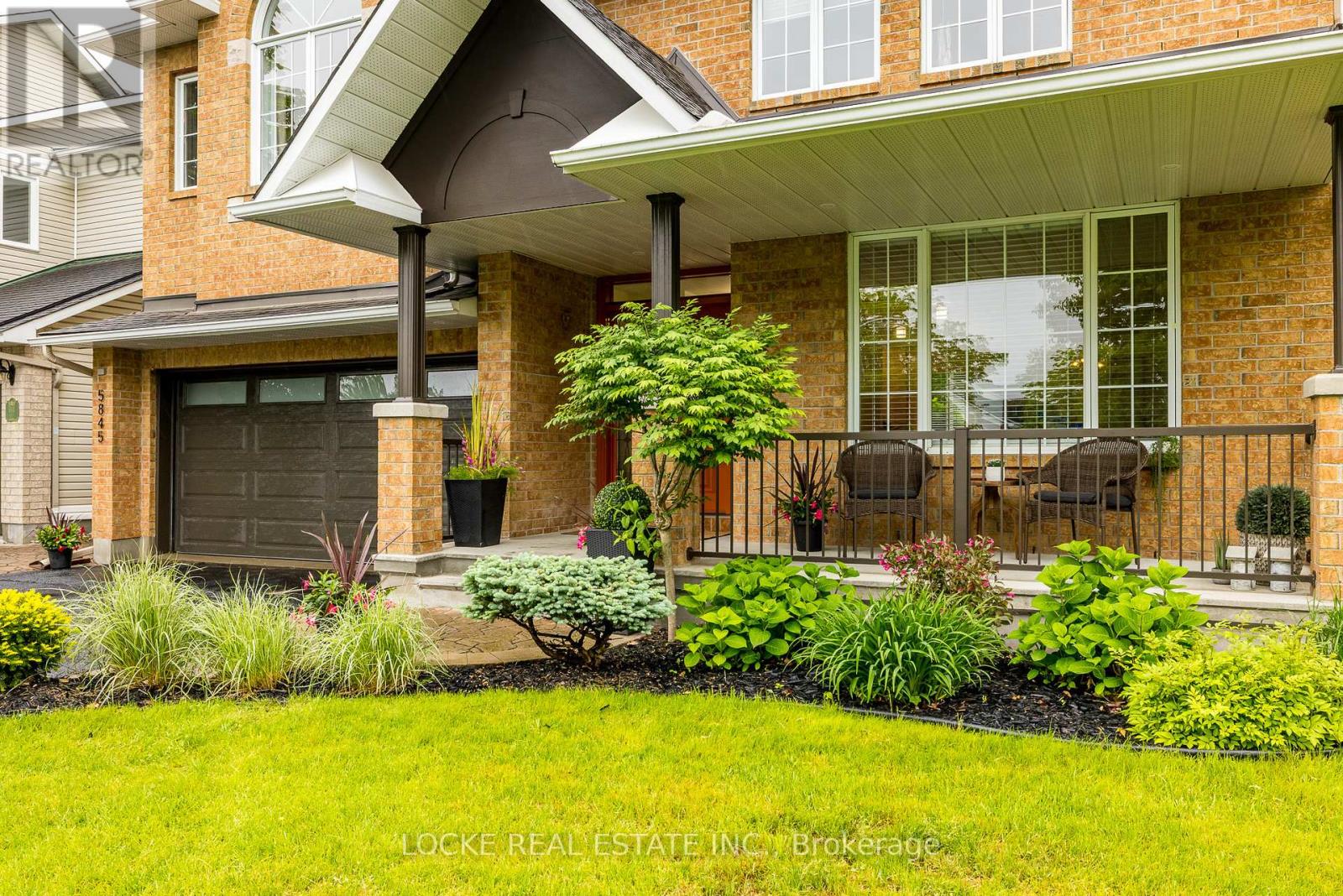5845 Gladewoods Place, Ottawa, Ontario  K1W 1G6 - Photo 3 - X12208811