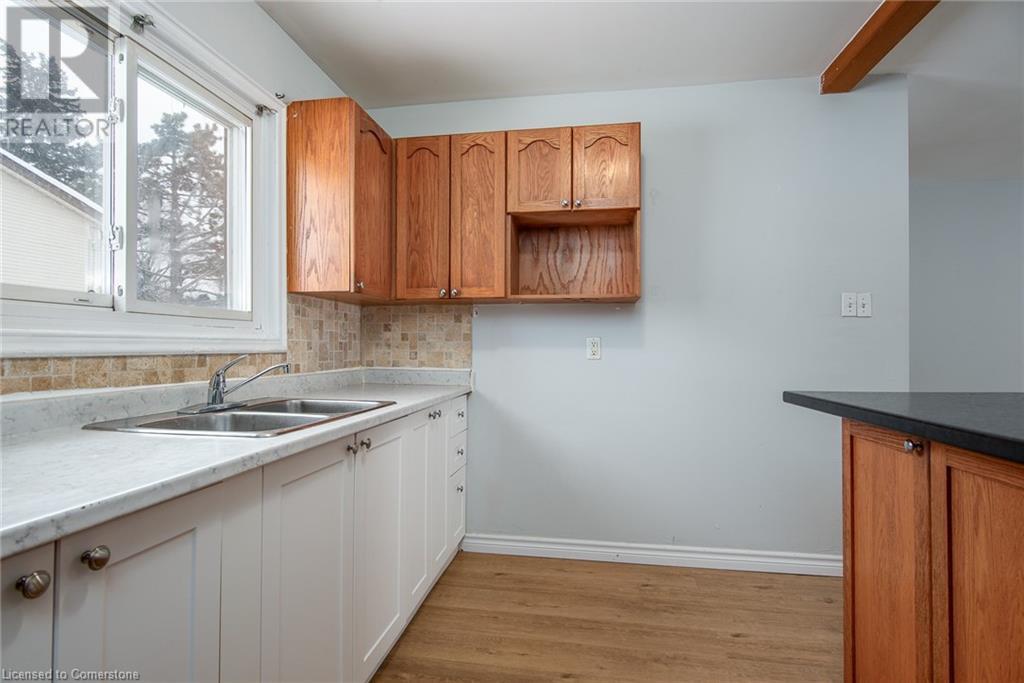 144 Jansen Avenue Unit# 2, Kitchener, Ontario N2A 2L7 - Photo 26 - 40739414