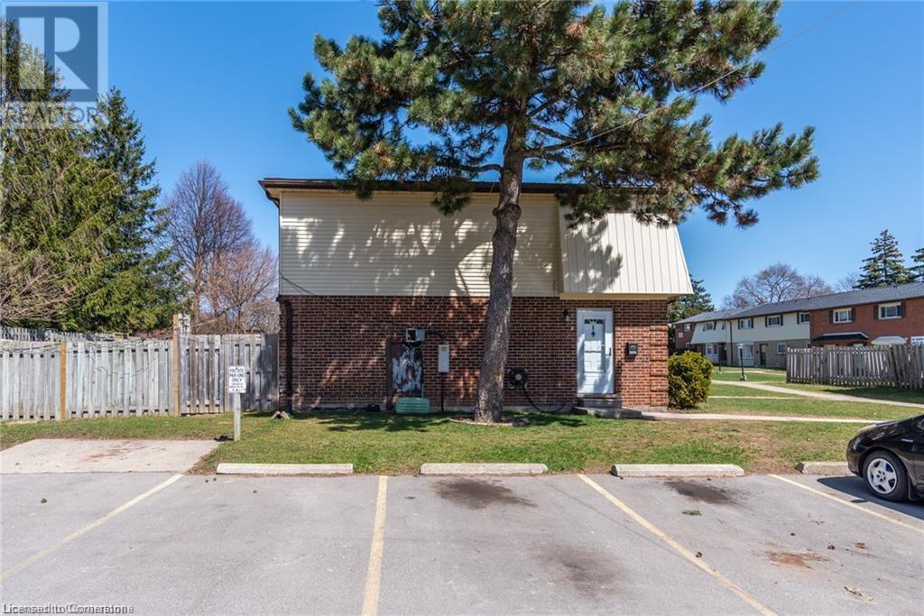 144 Jansen Avenue Unit# 2, Kitchener, Ontario N2A 2L7 - Photo 4 - 40739414