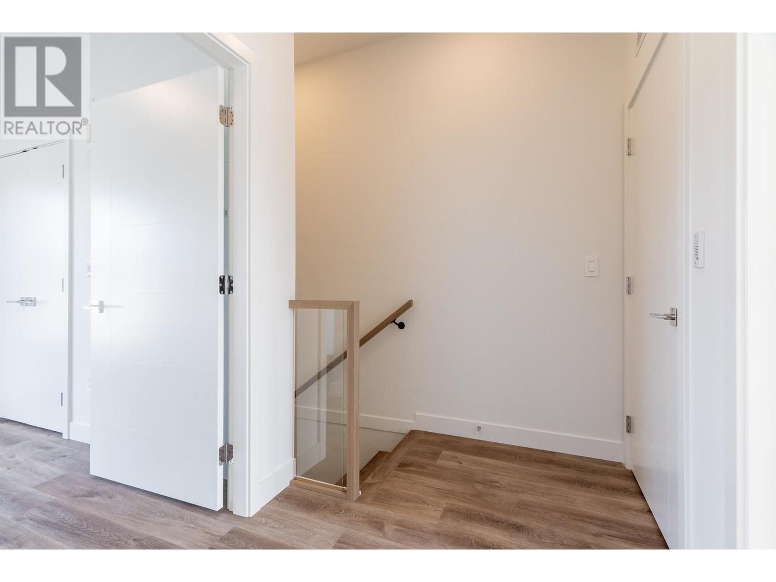 5118 Chambers Street, Vancouver, British Columbia  V5R 0L2 - Photo 6 - R3012739