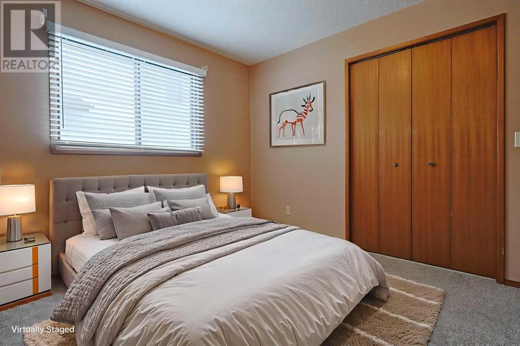 8 Edgeland Bay Nw, Calgary, Alberta  T3A 2Y7 - Photo 15 - A2227583