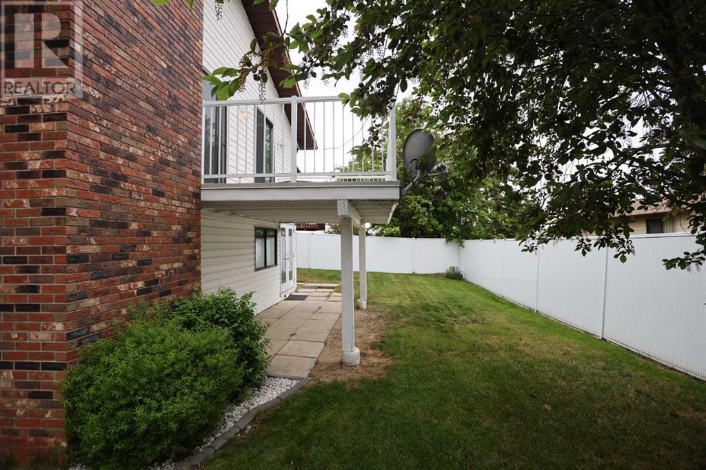 8 Edgeland Bay Nw, Calgary, Alberta  T3A 2Y7 - Photo 25 - A2227583