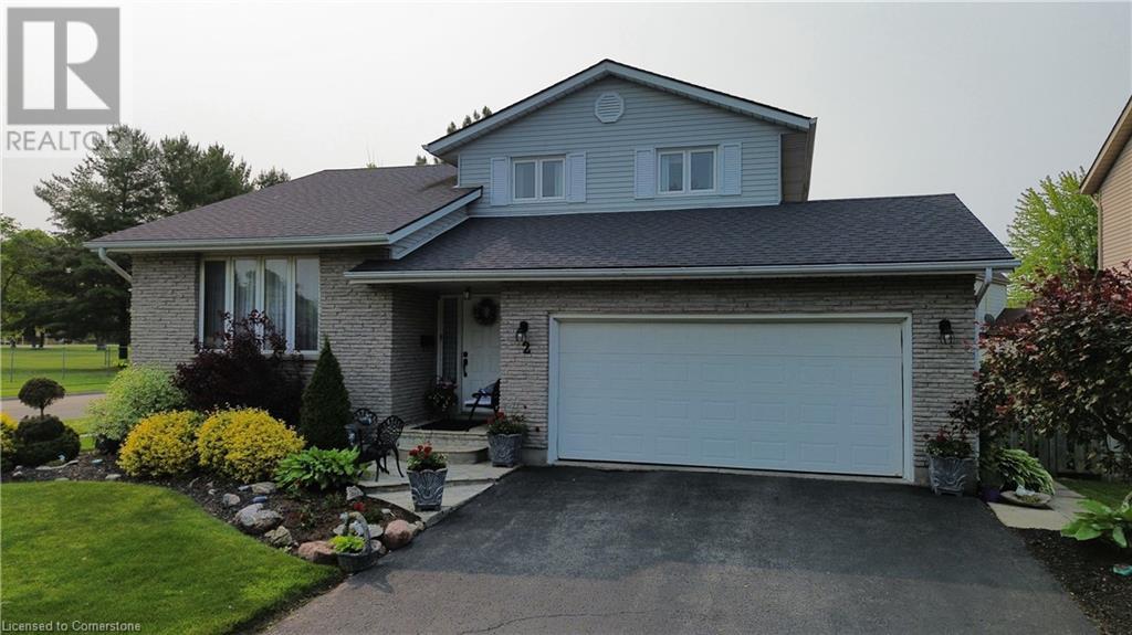 2 Angle Street, Simcoe, Ontario  N3Y 5G6 - Photo 3 - 40739199
