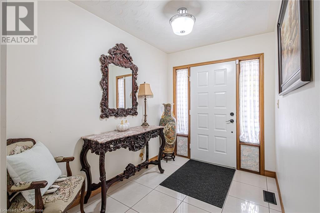2 Angle Street, Simcoe, Ontario  N3Y 5G6 - Photo 4 - 40739199