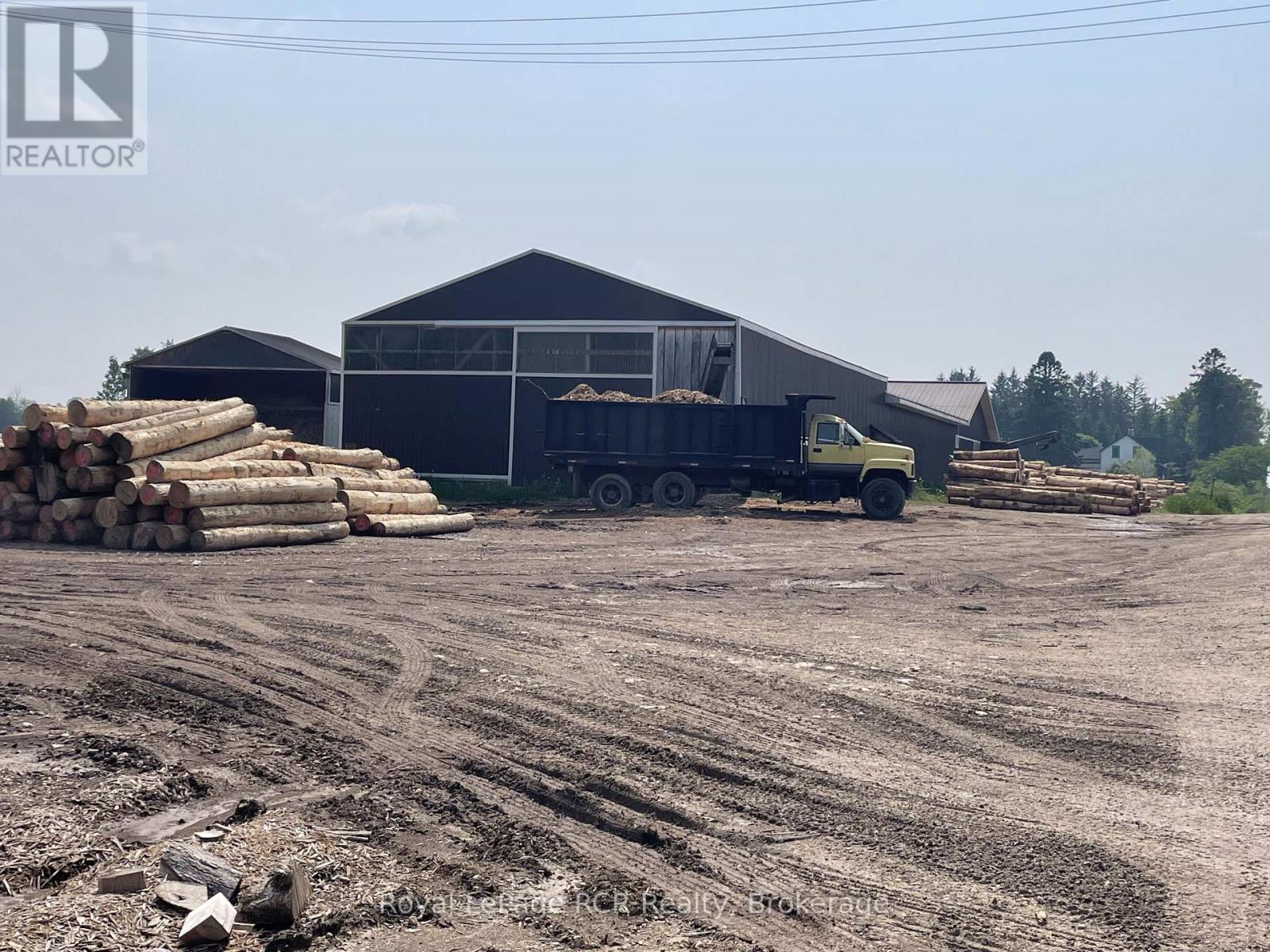 441564 Concession 8 Ndr, West Grey, Ontario  N0G 1S0 - Photo 3 - X12206484