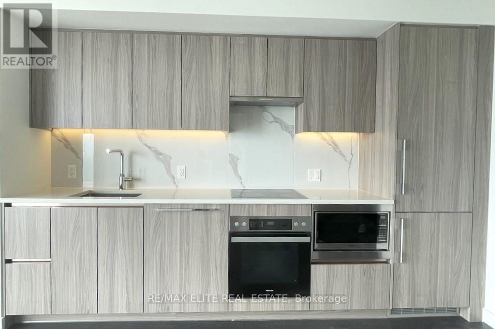 4509 - 1 Concord Cityplace Way, Toronto, Ontario  M5V 0X3 - Photo 12 - C12208563