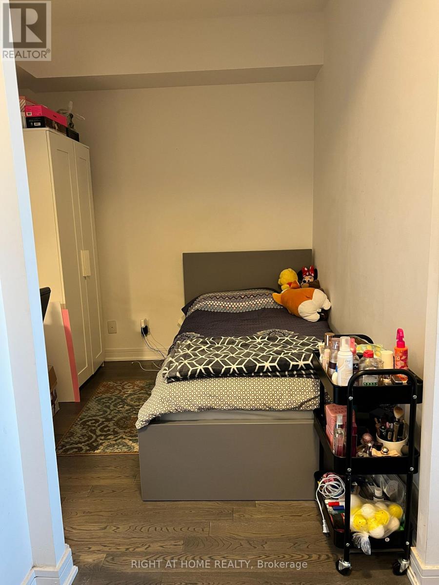 602 - 9205 Yonge Street, Richmond Hill, Ontario  L4C 1V5 - Photo 12 - N12208568