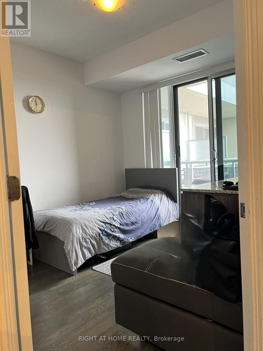 602 - 9205 Yonge Street, Richmond Hill, Ontario  L4C 1V5 - Photo 17 - N12208568