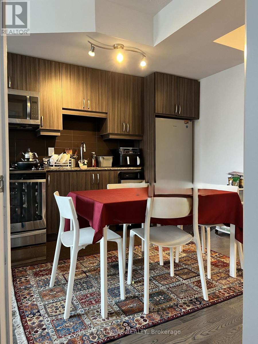 602 - 9205 Yonge Street, Richmond Hill, Ontario  L4C 1V5 - Photo 14 - N12208568