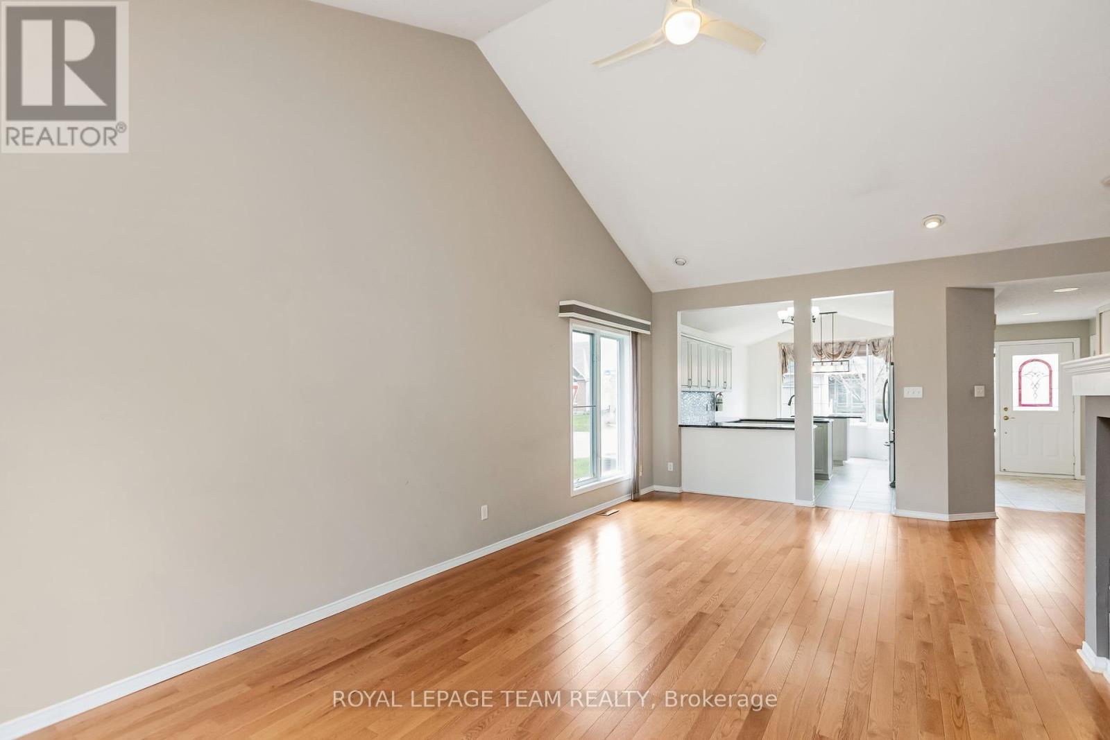 8 Windchime Crescent, Ottawa, Ontario  K2G 6J3 - Photo 8 - X12203646