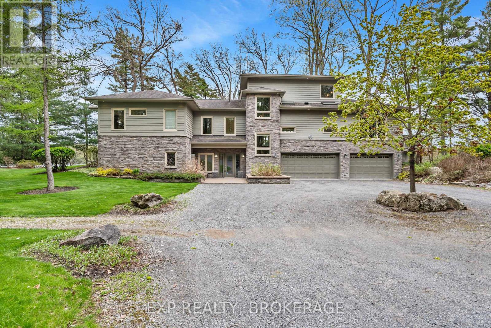 121 BASS LANE, south frontenac (frontenac south), Ontario
