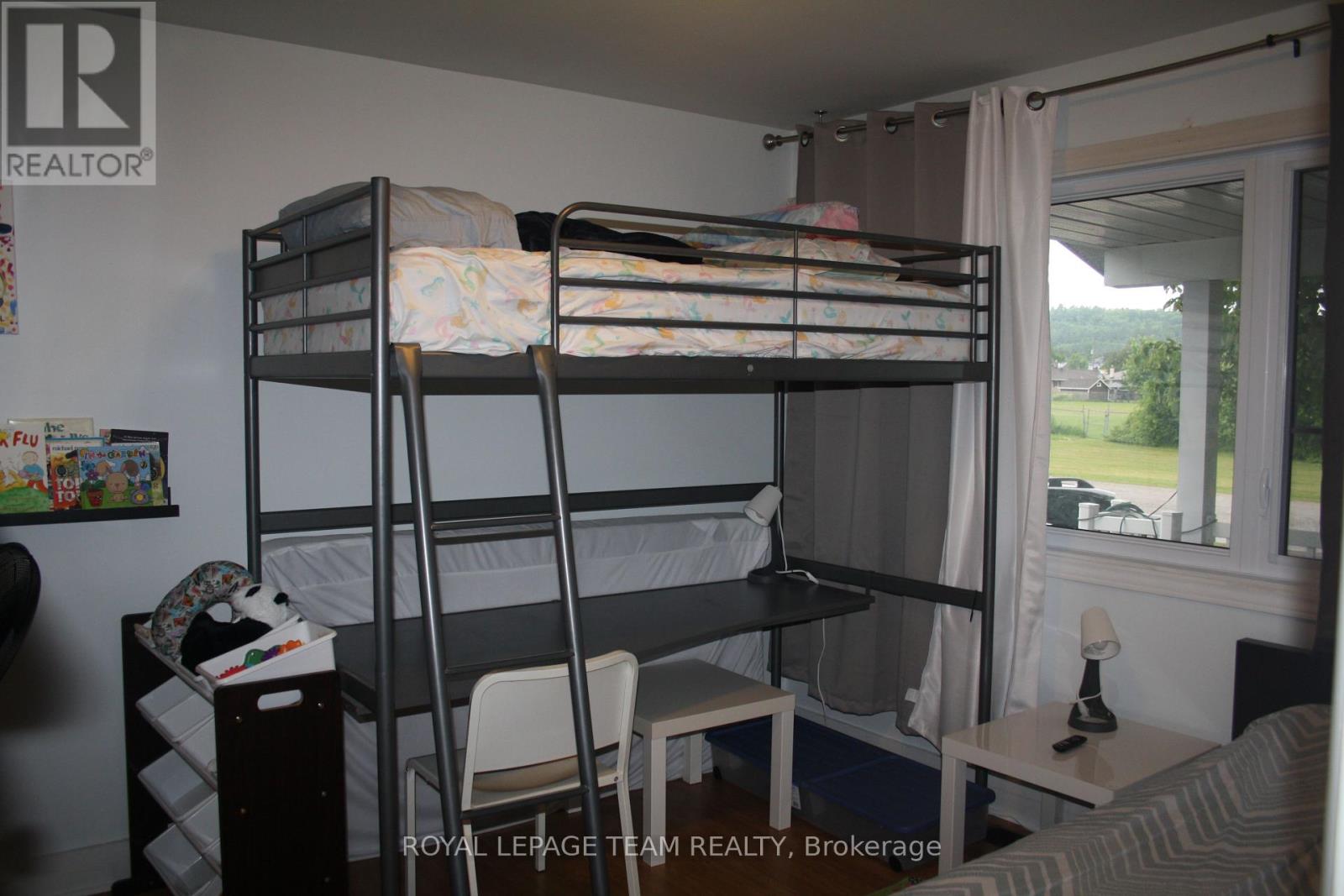 500 Aberdeen Street, Renfrew, Ontario  K7V 2G9 - Photo 23 - X12208400