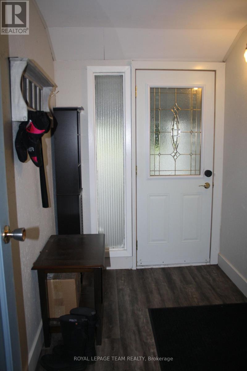 500 Aberdeen Street, Renfrew, Ontario  K7V 2G9 - Photo 7 - X12208400