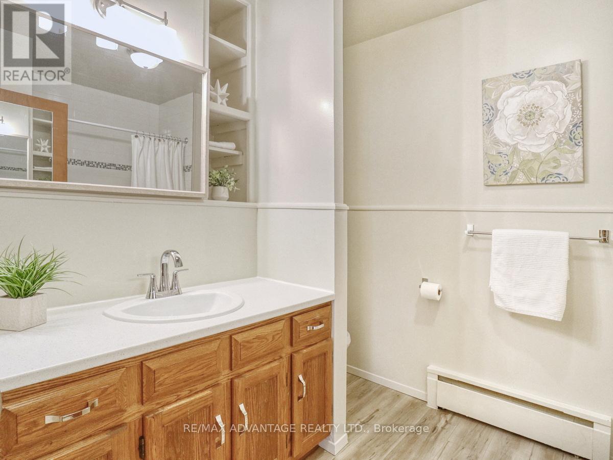 33-35 Adare Crescent, London South, Ontario  N6C 2S7 - Photo 21 - X12208861