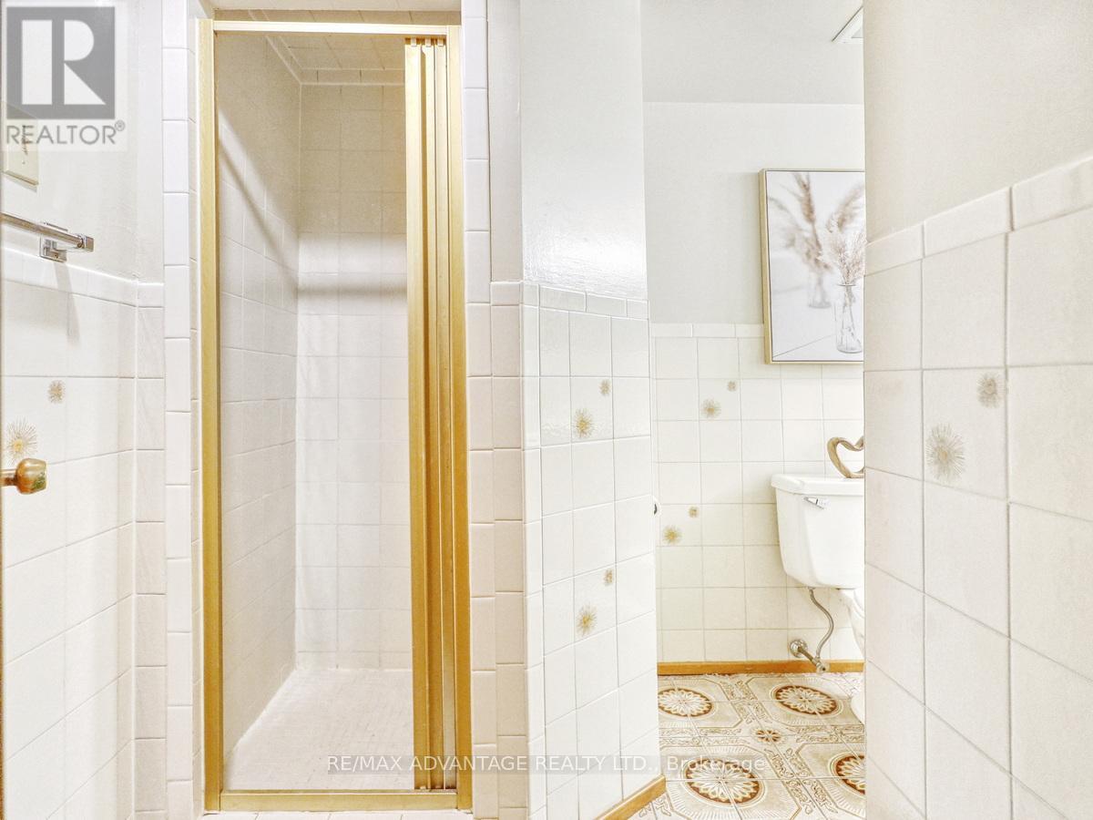 33-35 Adare Crescent, London South, Ontario  N6C 2S7 - Photo 33 - X12208861