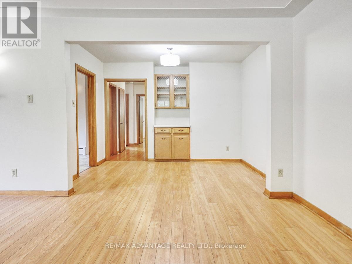 33-35 Adare Crescent, London South, Ontario  N6C 2S7 - Photo 39 - X12208861