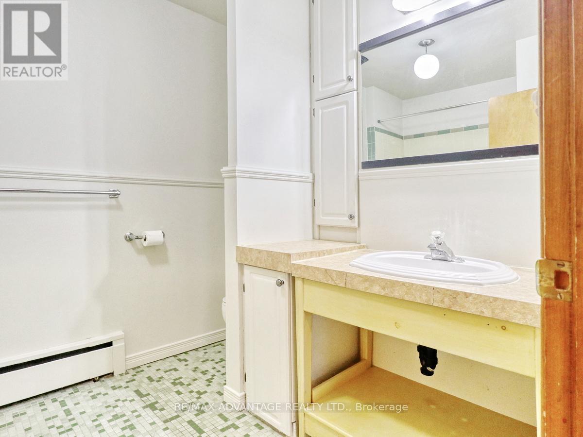 33-35 Adare Crescent, London South, Ontario  N6C 2S7 - Photo 43 - X12208861