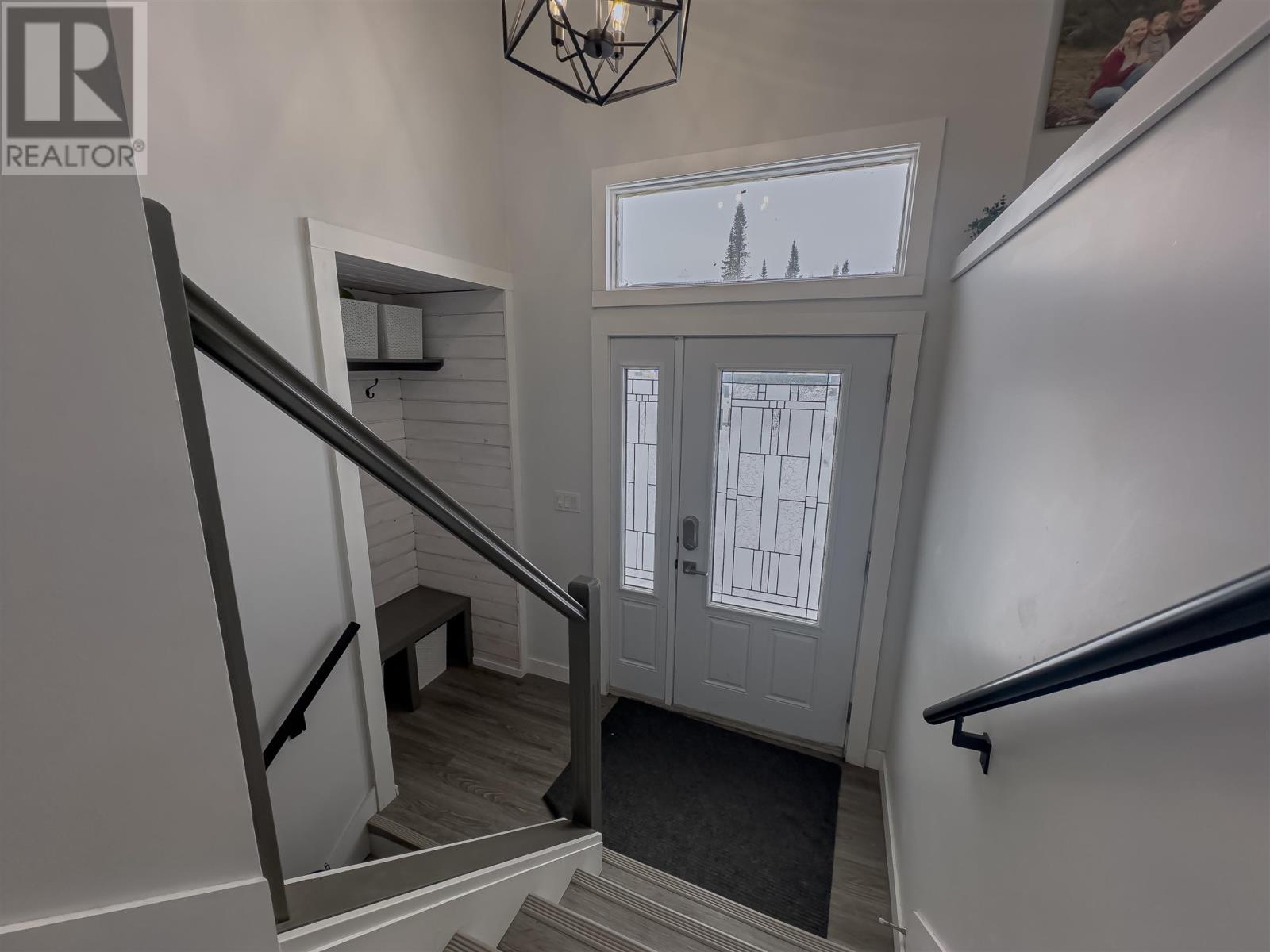 300 Power St, Geraldton, Ontario  P0T 1M0 - Photo 12 - TB243758