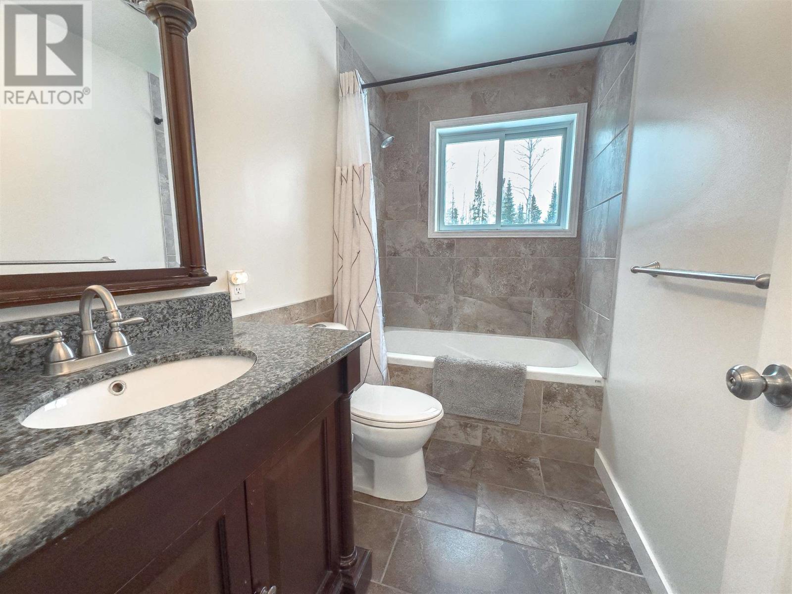 300 Power St, Geraldton, Ontario  P0T 1M0 - Photo 9 - TB243758