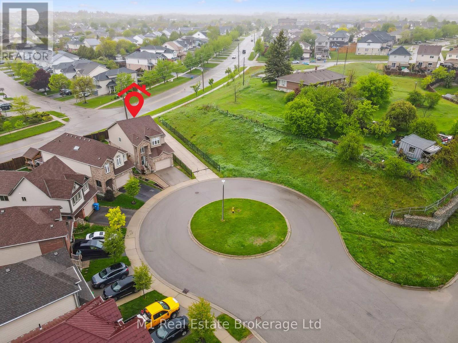 12 Oakes Court, Guelph, Ontario  N1E 0J6 - Photo 2 - X12168983