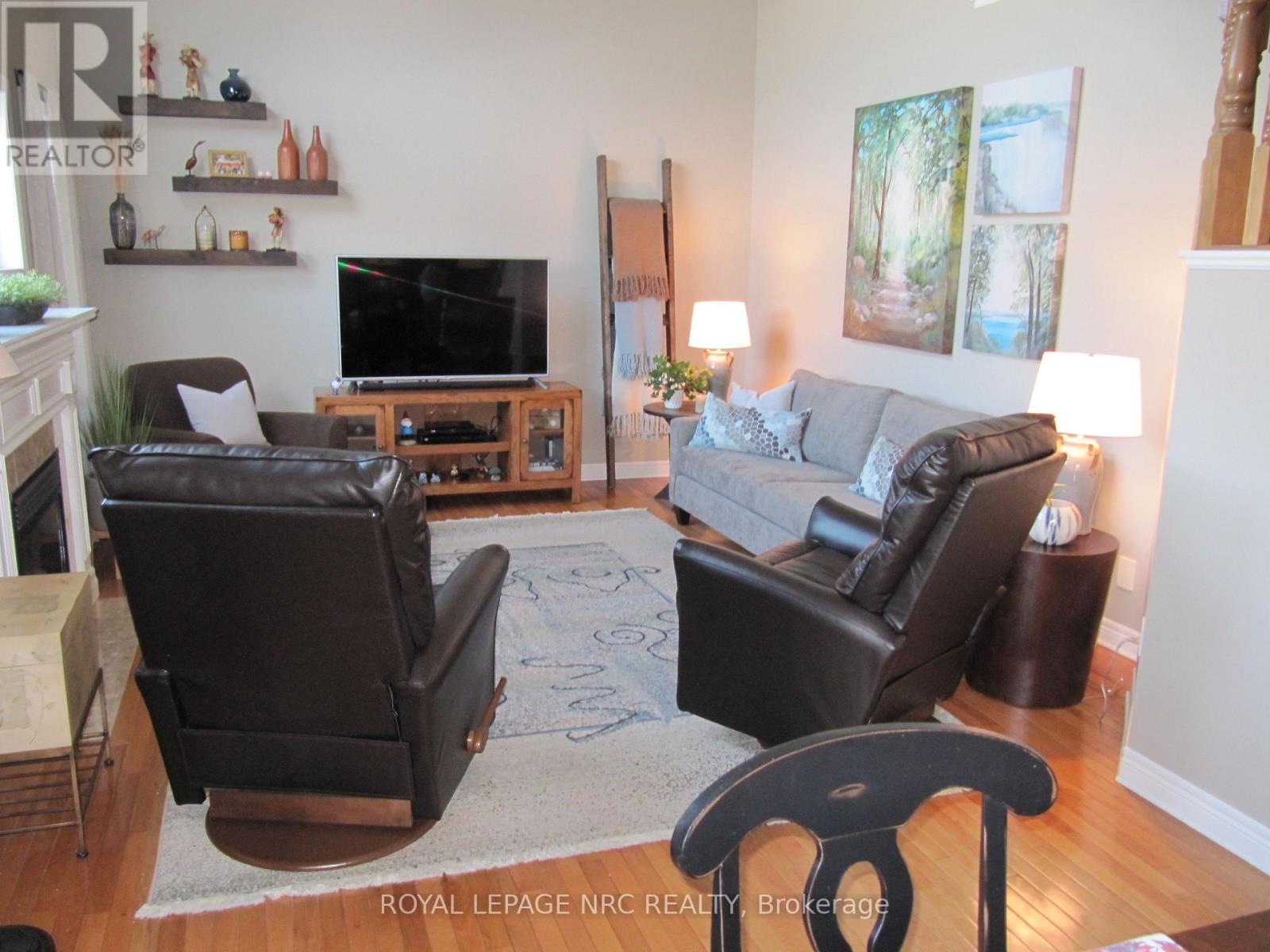 36 Honey Locust Circle, Thorold, Ontario  L2V 5E2 - Photo 16 - X12208816