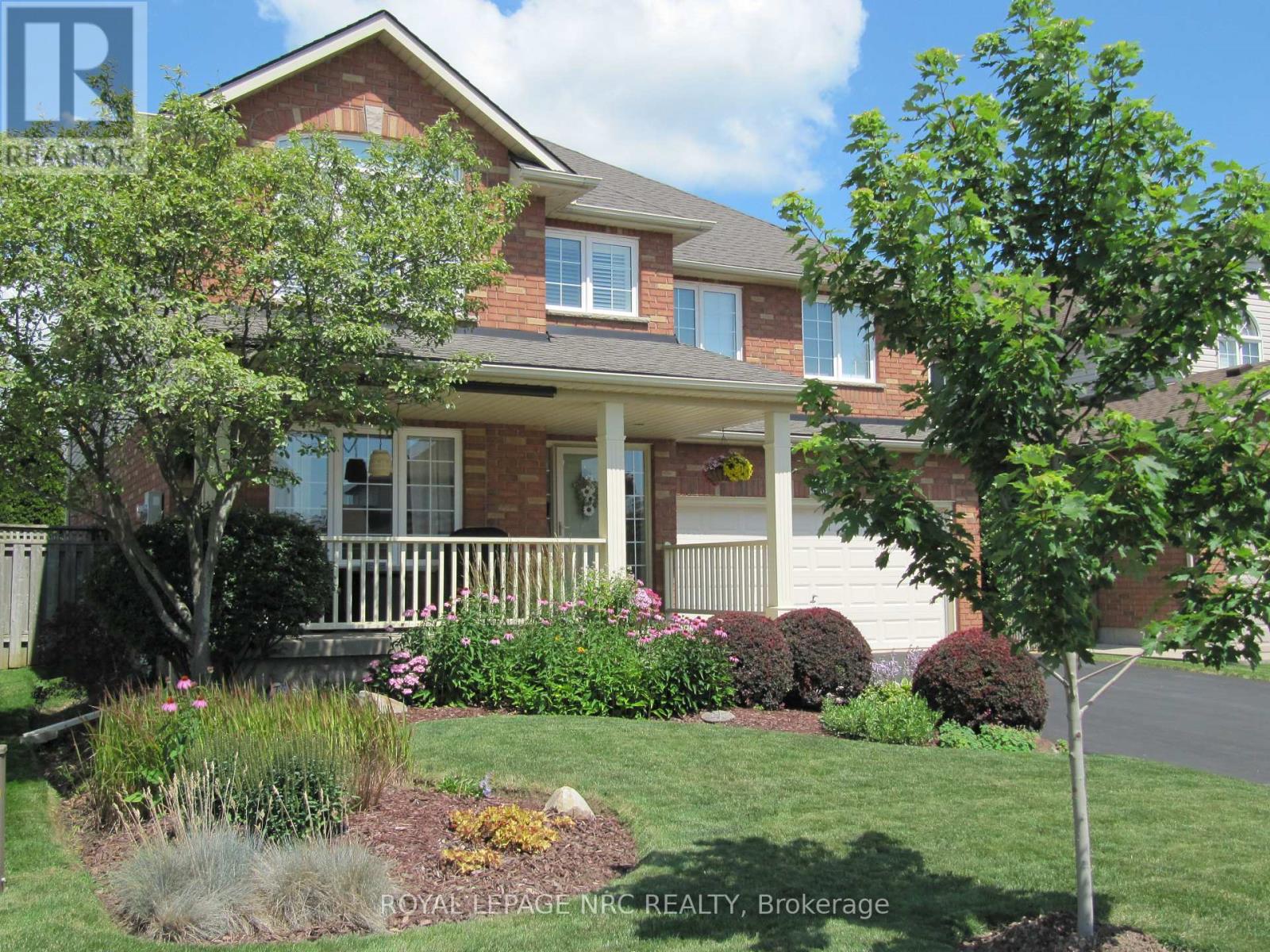 36 Honey Locust Circle, Thorold, Ontario  L2V 5E2 - Photo 2 - X12208816