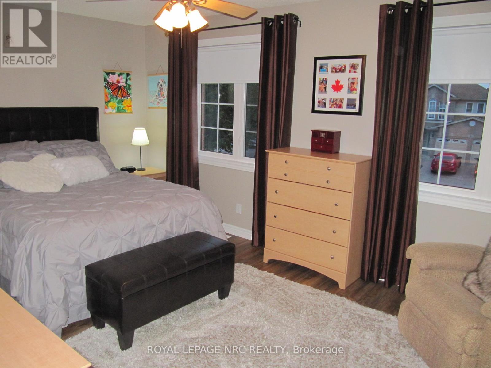 36 Honey Locust Circle, Thorold, Ontario  L2V 5E2 - Photo 25 - X12208816