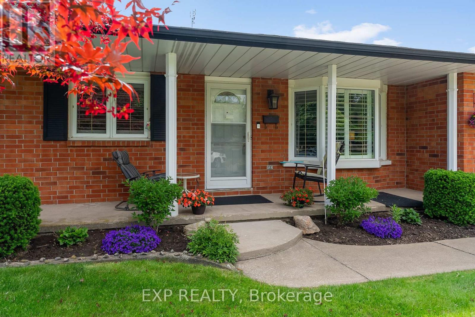 6011 Pitton Road, Niagara Falls, Ontario  L2H 1S2 - Photo 1 - X12208827