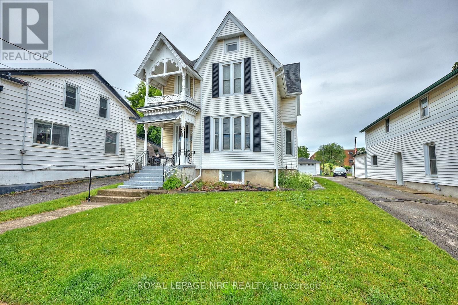 9 Pine Street S, Thorold, Ontario  L2V 3L1 - Photo 1 - X12208854