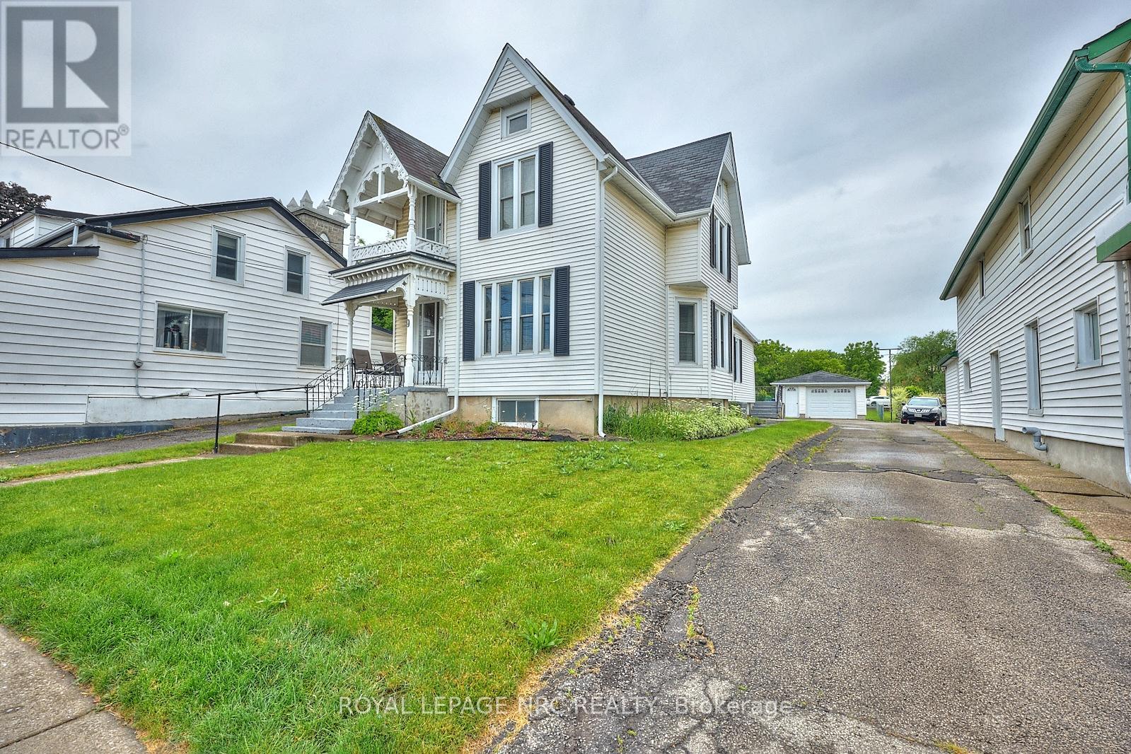 9 Pine Street S, Thorold, Ontario  L2V 3L1 - Photo 2 - X12208854