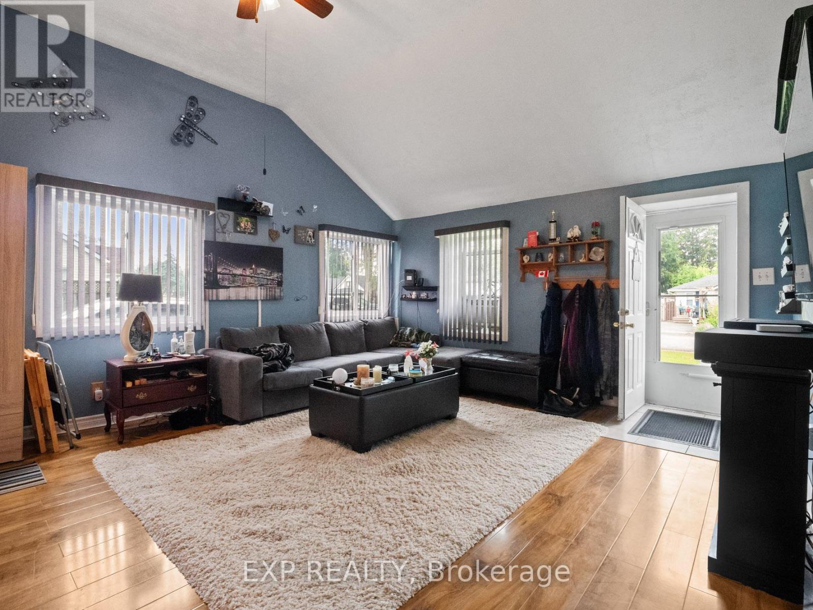 3852 Brunswick Avenue, Fort Erie, Ontario  L0S 1B0 - Photo 6 - X12208886