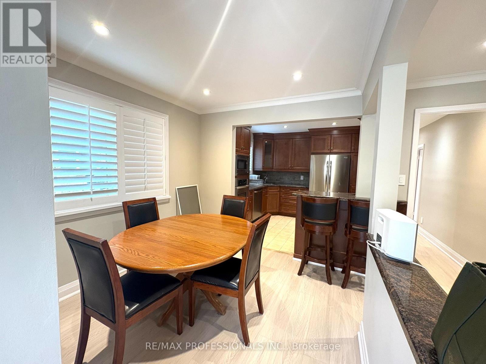 1272 Kipling Avenue, Toronto, Ontario  M9B 3N5 - Photo 4 - W12207924
