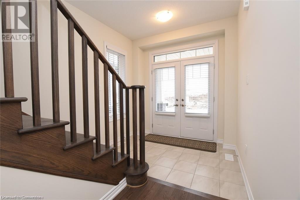 20 Peach Street, Thorold, Ontario  L2V 0K1 - Photo 5 - 40739159