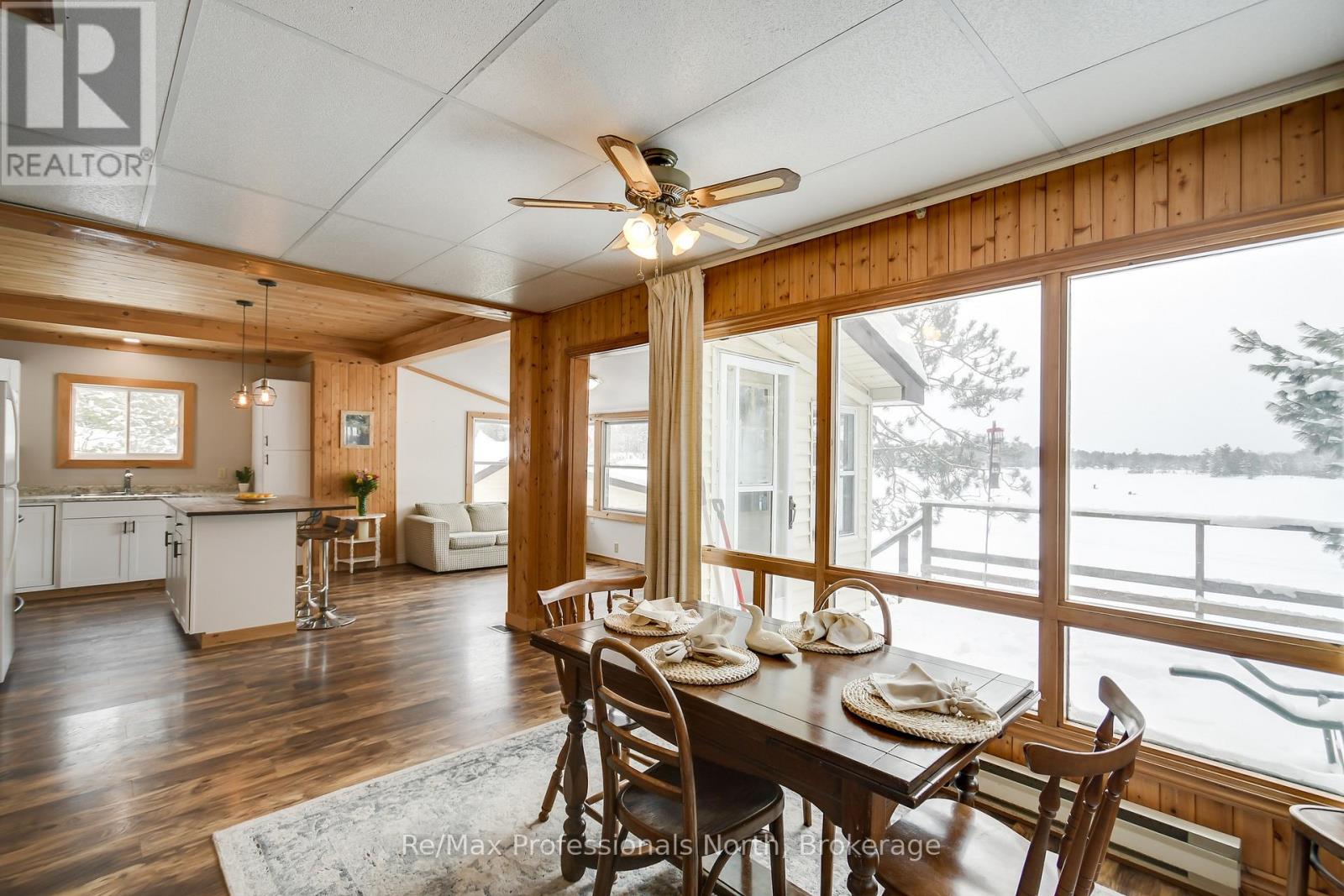 1055 Evanswood Drive, Gravenhurst, Ontario  P0E 1G0 - Photo 11 - X12208838