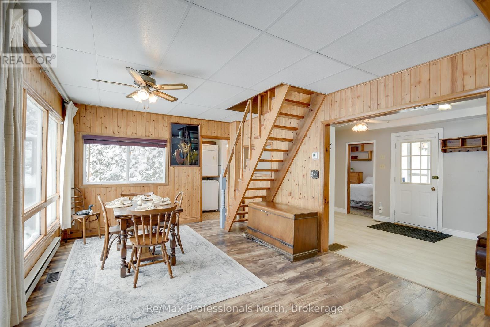 1055 Evanswood Drive, Gravenhurst, Ontario  P0E 1G0 - Photo 13 - X12208838