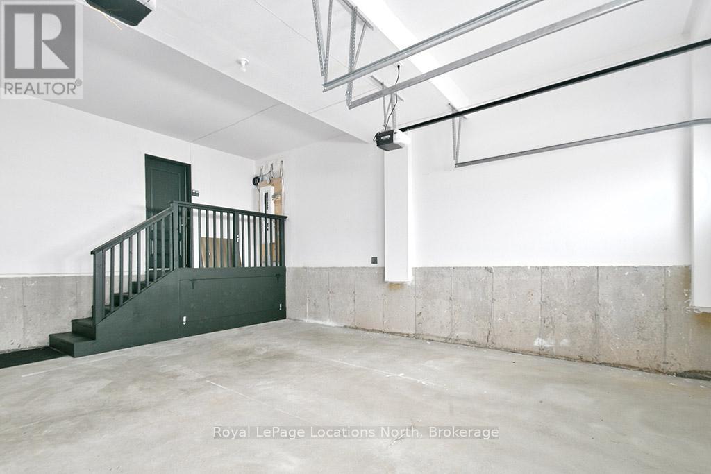 130 Dorothy Drive, Blue Mountains, Ontario  N0H 1J0 - Photo 45 - X12208856