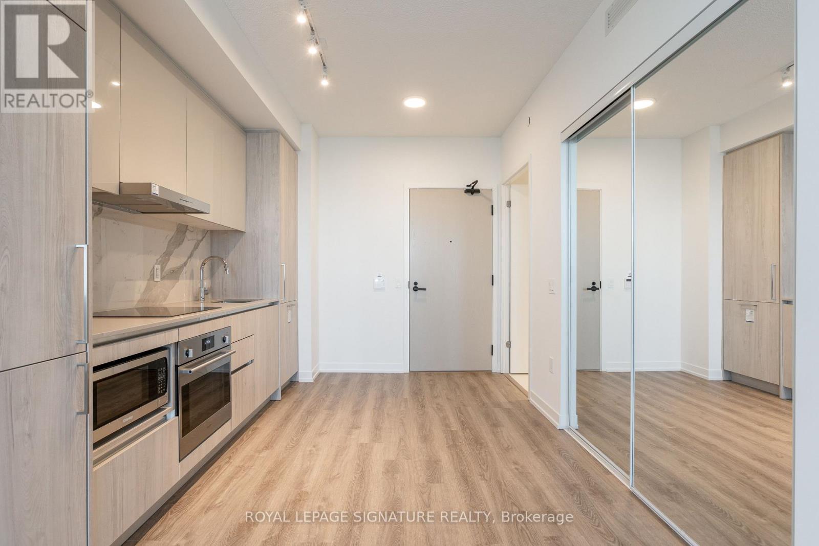 4505 - 195 Commerce Street, Vaughan, Ontario  L4K 0P9 - Photo 8 - N12199710